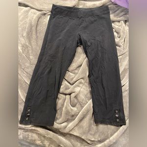 Black button leggings
